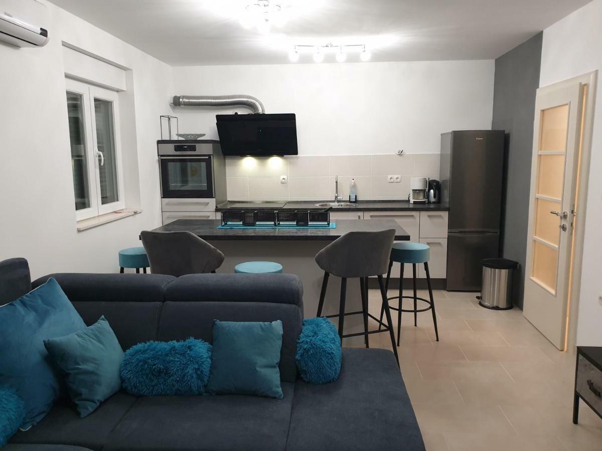 Lux & Relax Apartments Trogir Eksteriør bilde